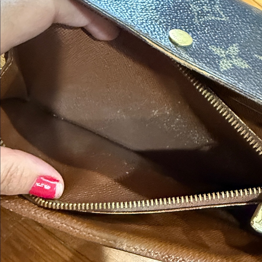 Louis Vuitton Black and Gold Monogram Wallet - Picture 9 of 14